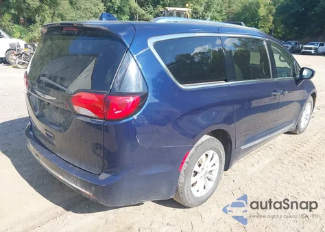 2019 Chrysler Pacifica Touring L из США, поврежденный, VIN 2C4RC1BG4KR537400